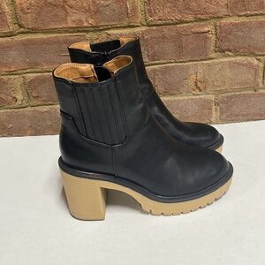 Universal Thread Black Block Heel Ankle Bootie Size 5